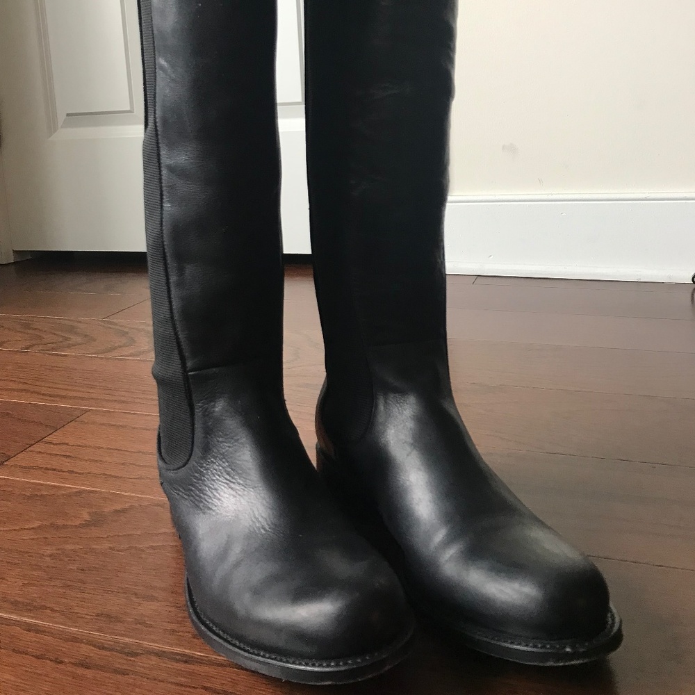 FRYE-Molly-Gore-Women Distressed-Boots